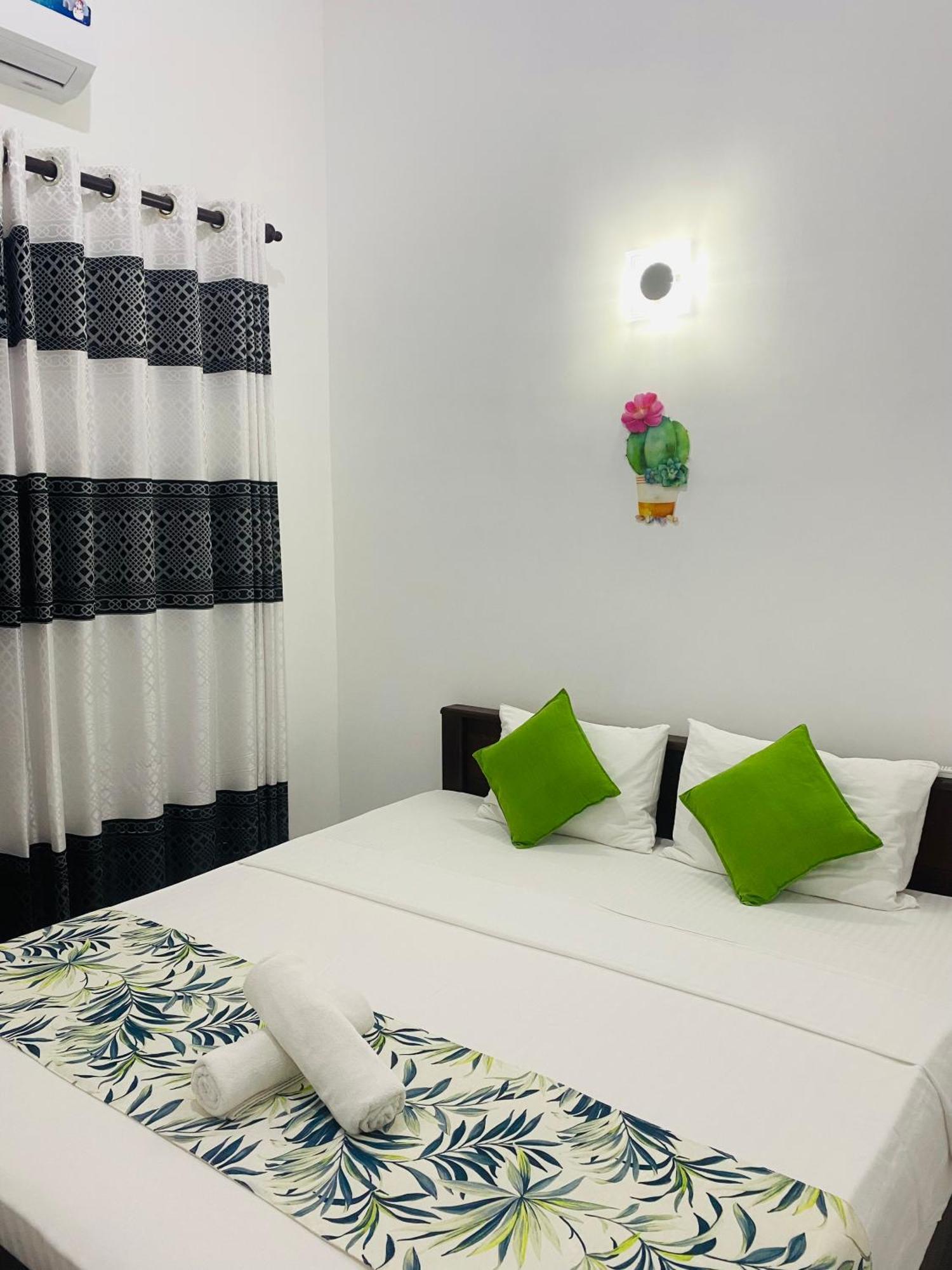 Udara Guest - Yala Safari Villa Bagian luar foto